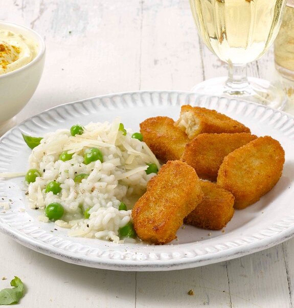 Vegane Nuggets an gebratenem Reis Risibisi