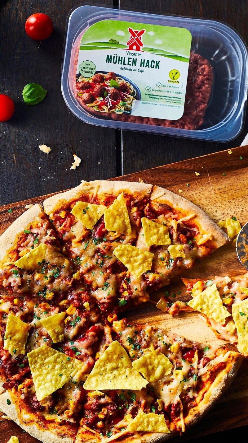 TexMexPizza mit Veganem Mühlen Hack Rügenwalder Mühle