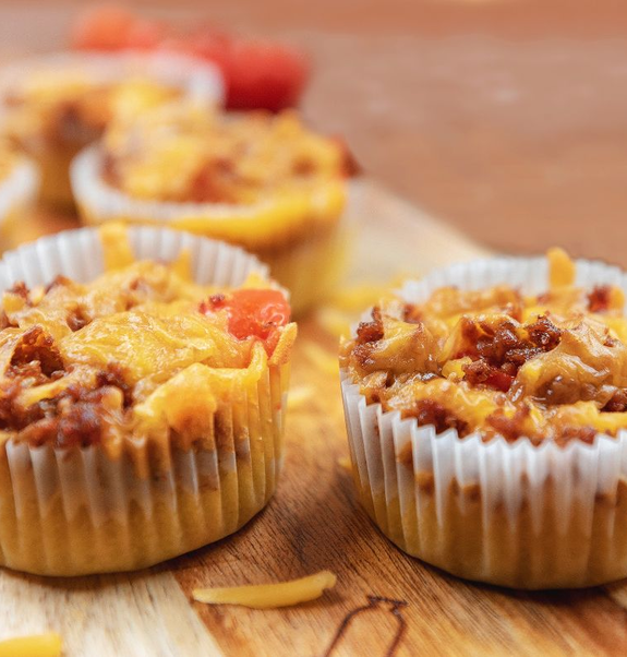 Deftige herzhafte Muffins mit veganem Hack