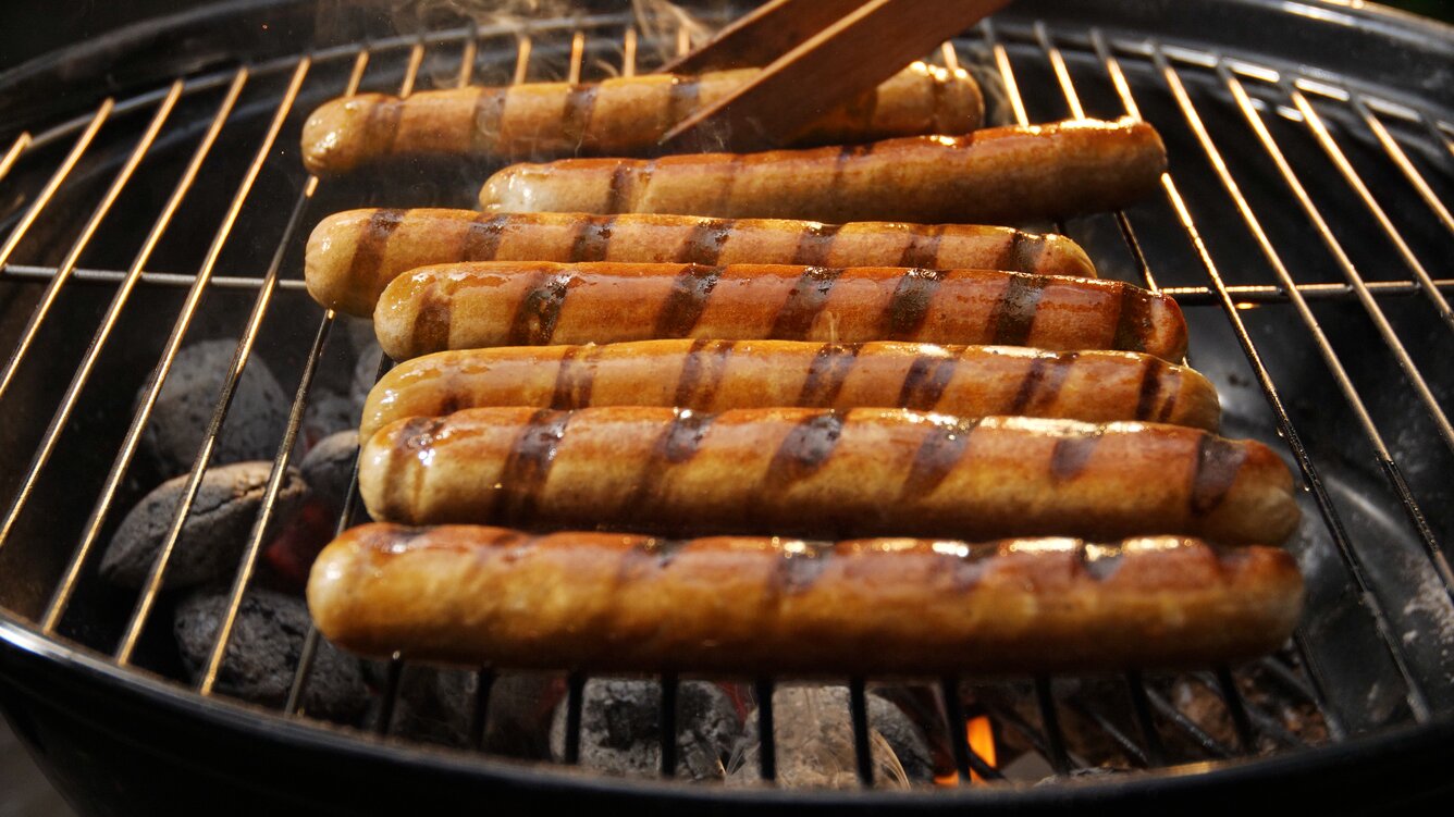 Rügenwalder Mühle Pressebild vegane Mühlen Bratwurst